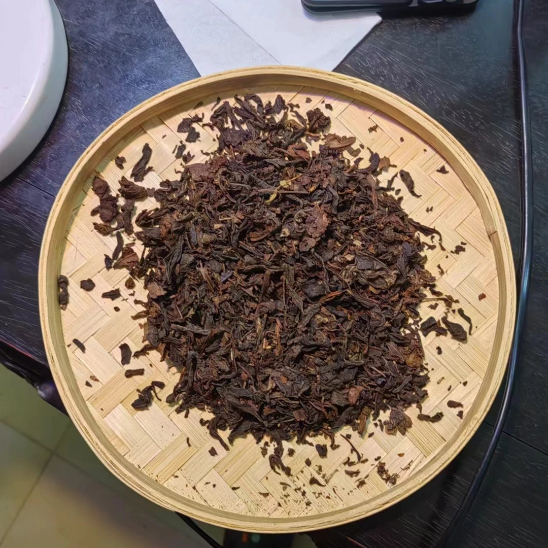 珍藏80年代老茶生茶100克/袋
