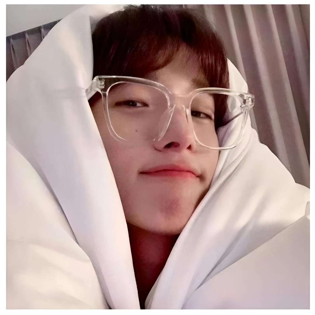 Seventeen李硕珉同款超轻潮流透明框眼镜框显白显小脸防过敏大框