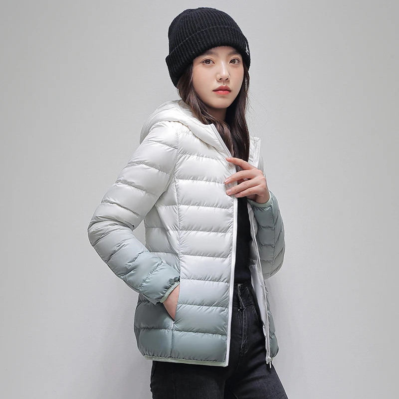 新款羽绒服短款渐变紫白鸭绒连帽外套女休闲冬季轻便网红款薄款