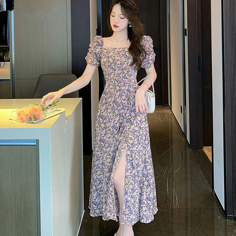 夏季法式方领泡泡袖碎花连衣裙女2025夏新款雪纺显瘦开叉长裙子