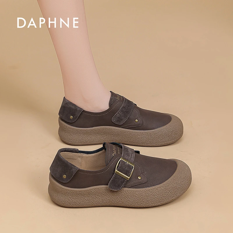 Daphne/达芙妮2024休闲女鞋厚底增高复古时尚舒适板鞋百搭低帮