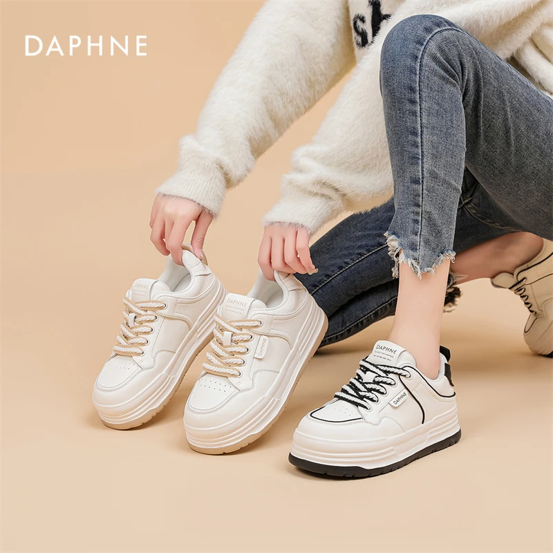达芙妮板鞋女2024新款小白鞋简约厚底舒适运动休闲鞋防滑女鞋