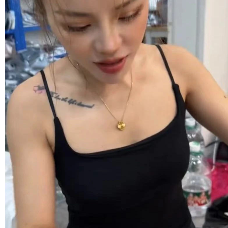 钛钢项链 兰兰同款～四片花瓣项链