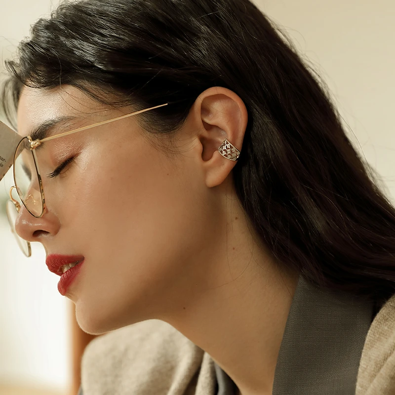 p&n 铜合金合成锆石耳饰 锆石耳夹款无耳洞女耳饰复古无孔耳骨夹