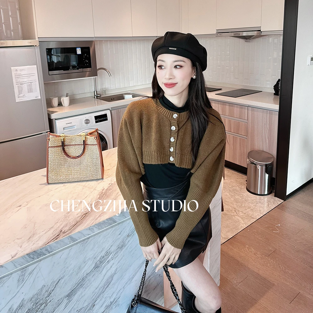 DD0258短款斗篷针织衫上衣