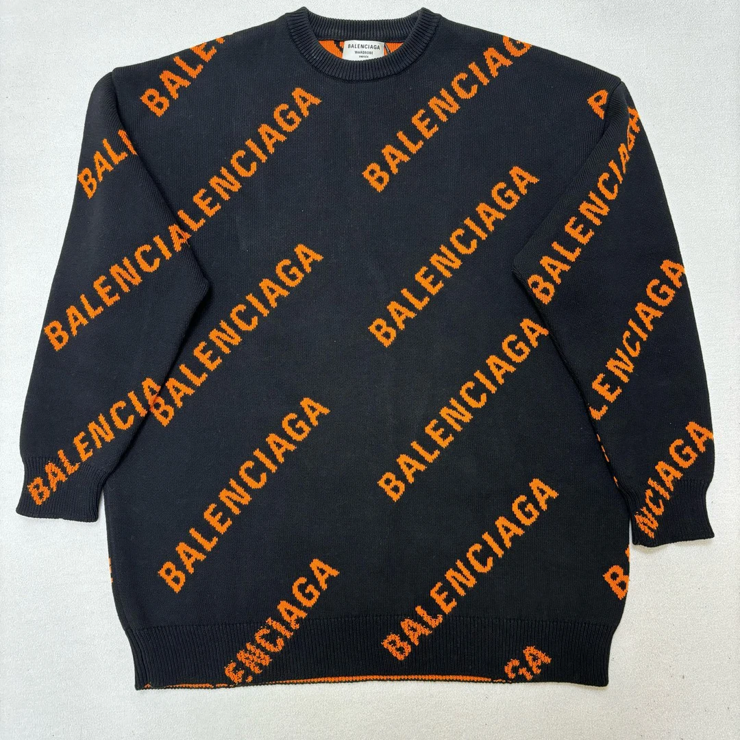 Balenciaga 巴黎世家/满印logo圆领长袖毛衣/尺码S/成色99新/5715