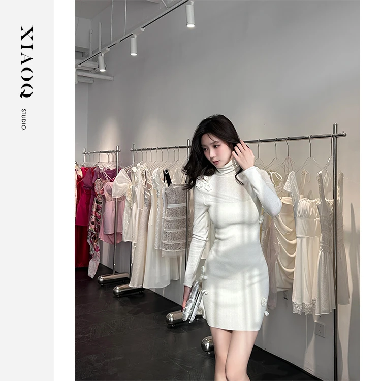 【小Q家】12321重工立体花朵高领收腰连衣裙T