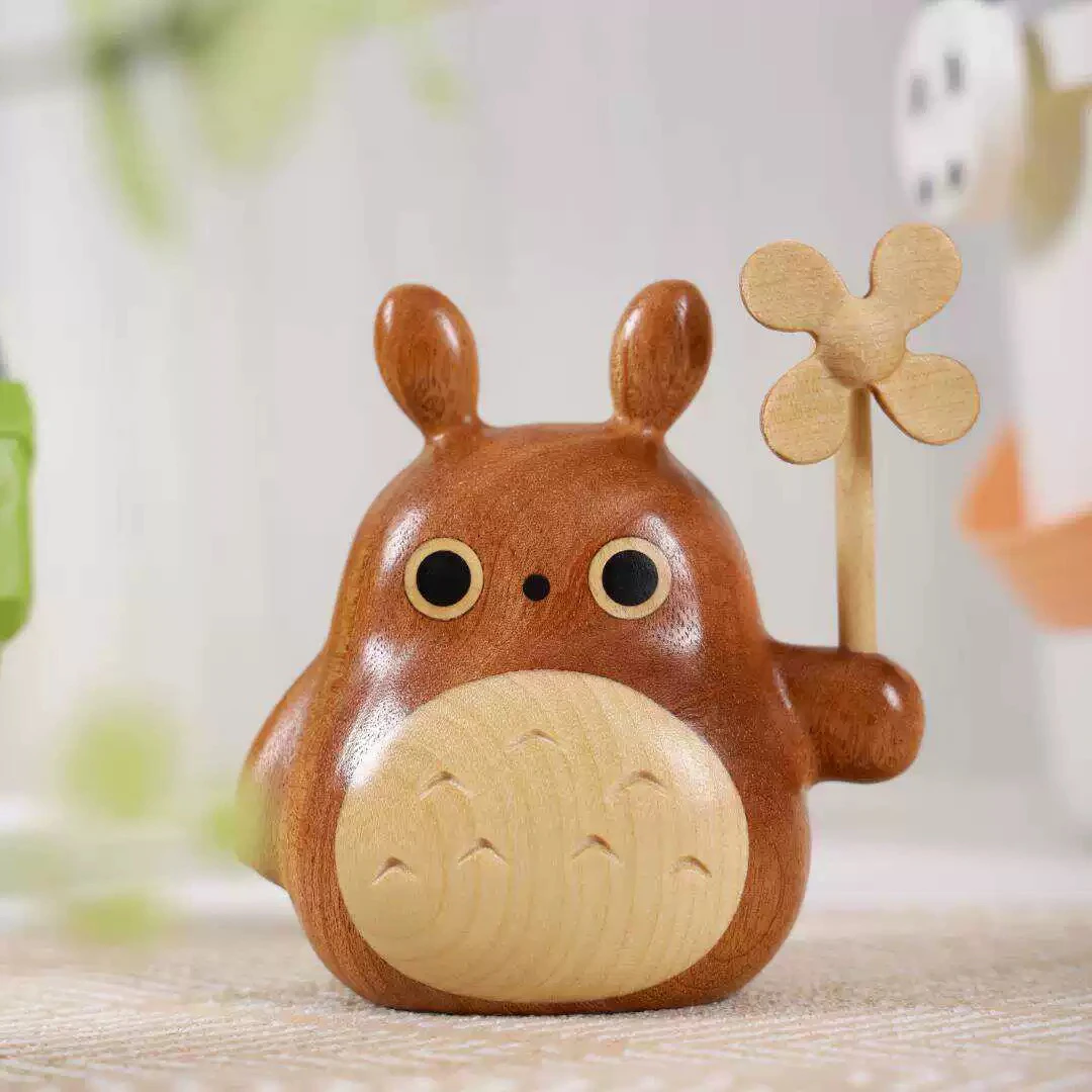 实木龙猫桌面摆件木制玩偶治愈系创意礼品