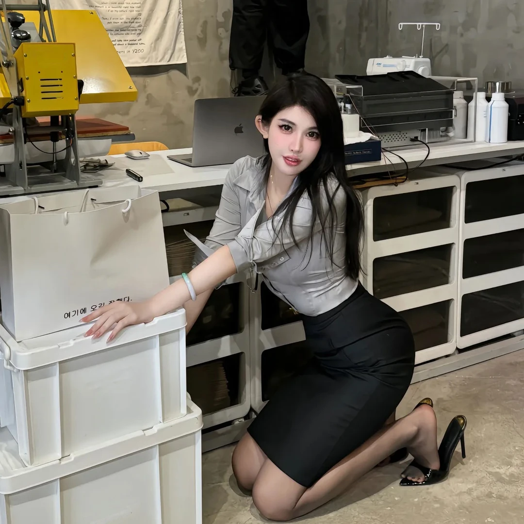 衬衫长袖衬衫女上班族职业通勤女装高级感气质服装独特漂亮小衫