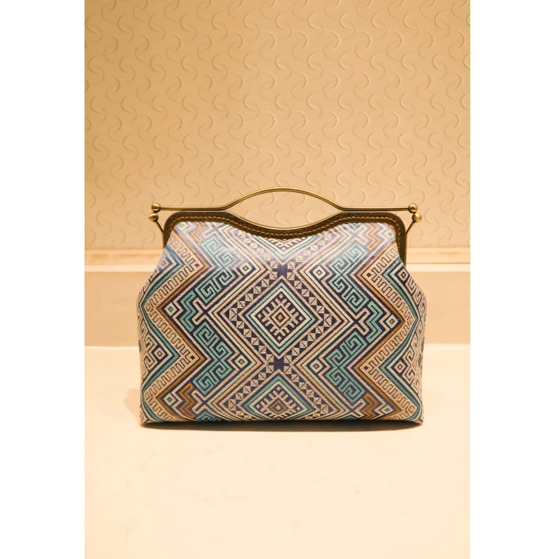 广西特色文创 壮锦时尚包袋 唇形金口包 竹节包 托特包 民族风