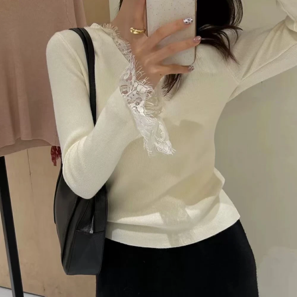 XIAOZHENZHEN秋冬新款温柔蕾丝花边内搭V领针织衫修身打底上衣女