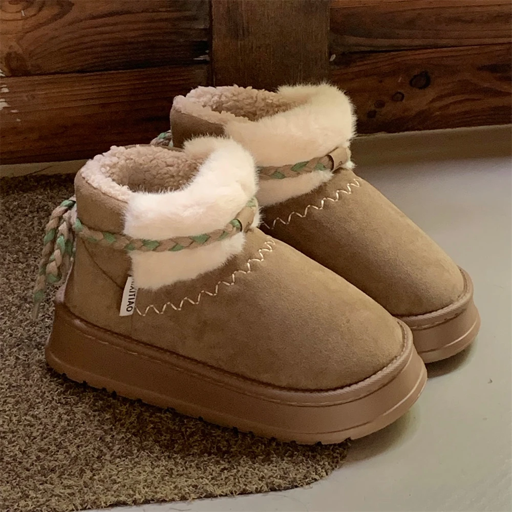 细细条 网红时尚户外保暖冬季雪地靴新款民族风复古中筒棉靴女士