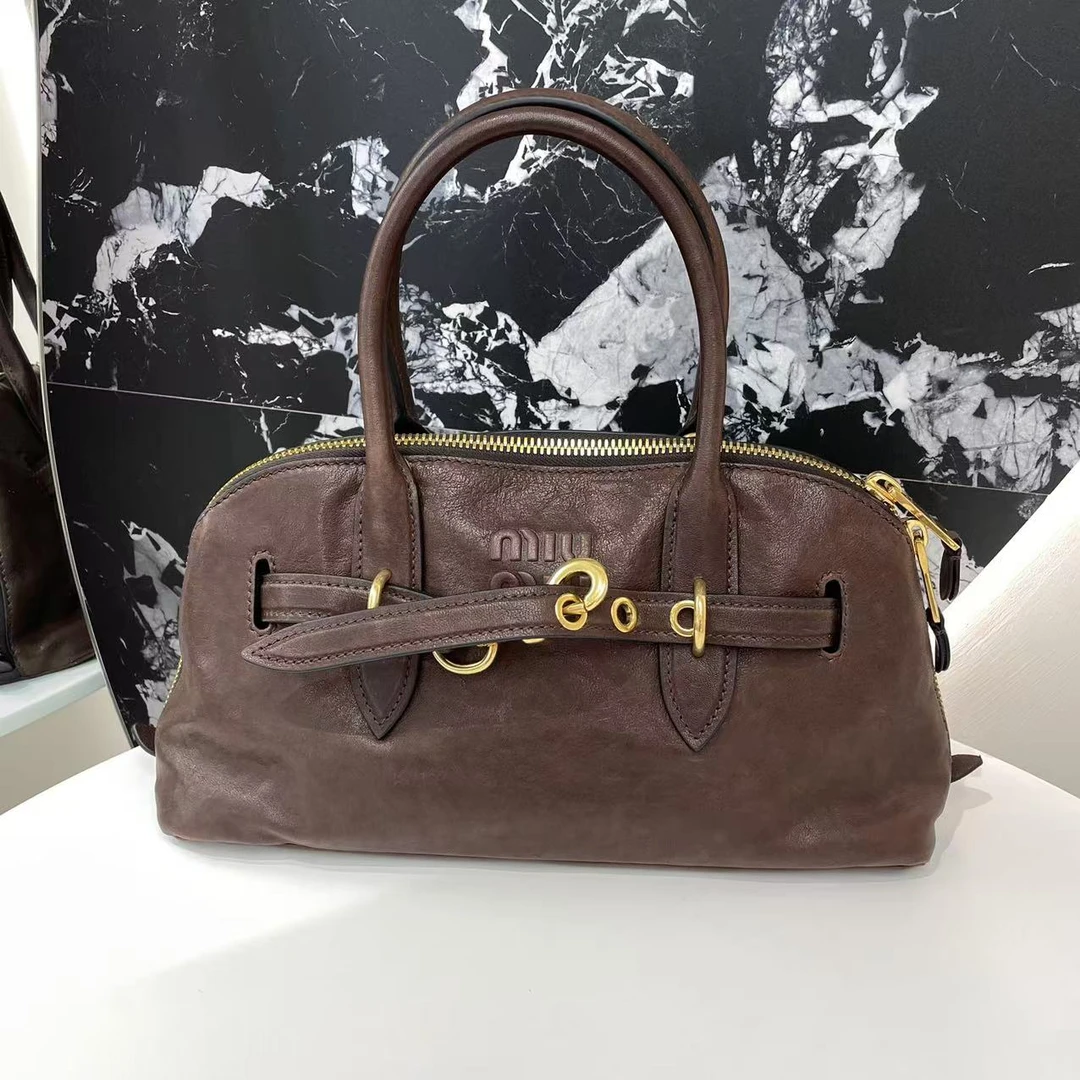 全新未使用 MIU MIU/缪缪 Aventure石南木色纳帕皮革手提包 大号