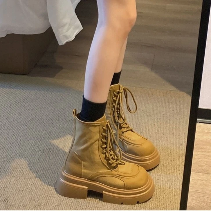 厚底马丁靴女2023年秋款新款炸街短靴复古美式大黄靴小个子增高靴