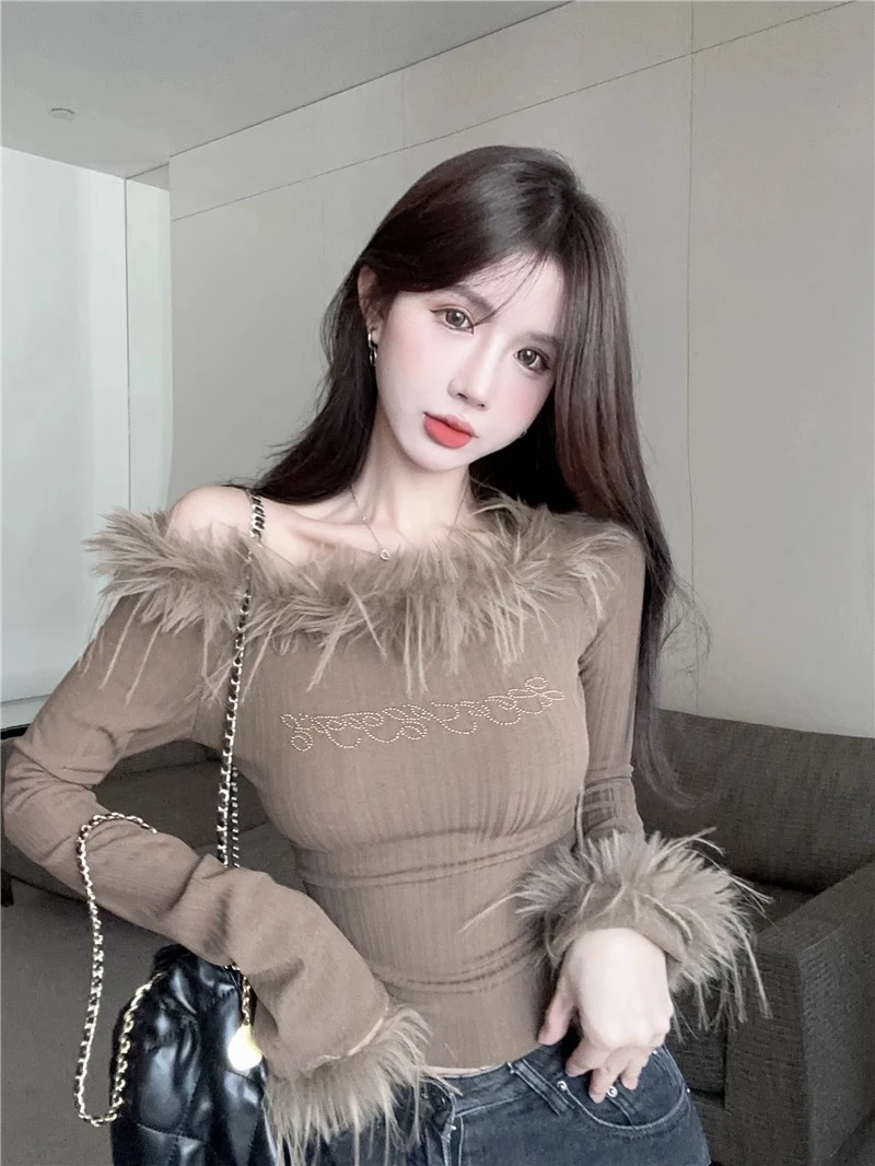 美拉德针织秋冬女一字肩甜辣显瘦小上衣短款烫钻毛边打底衫 1027