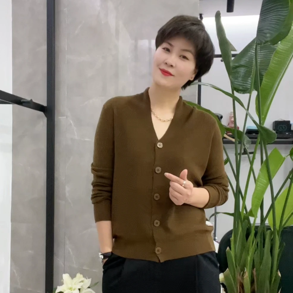 【智姐甄选】休闲通勤法式V领单排扣针织开衫