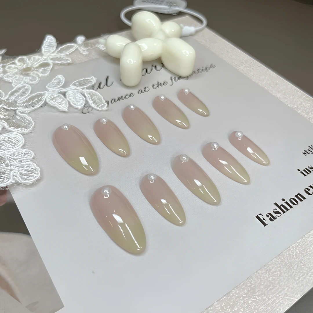 A0597『茉莉奶绿』温柔风奶绿渐变纯手工制作穿戴甲