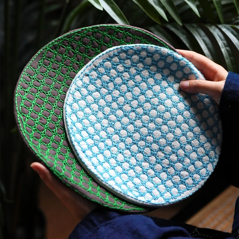 钟声刺绣 全手工缝制 圆形多彩小斗笠孔置物垫隔热垫 茶道零配