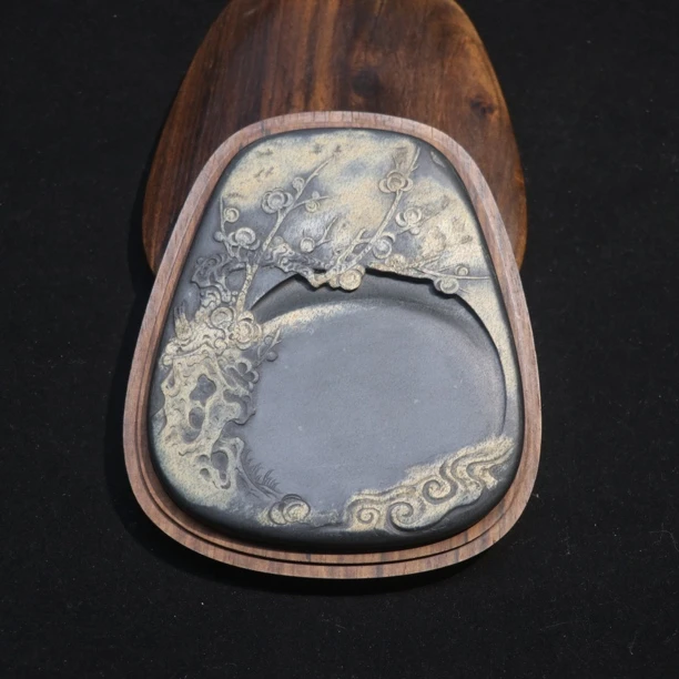 眉纹上坑金皮珠皮金韵鱼子底料暗香梅歙砚12.8×11×1.2cm