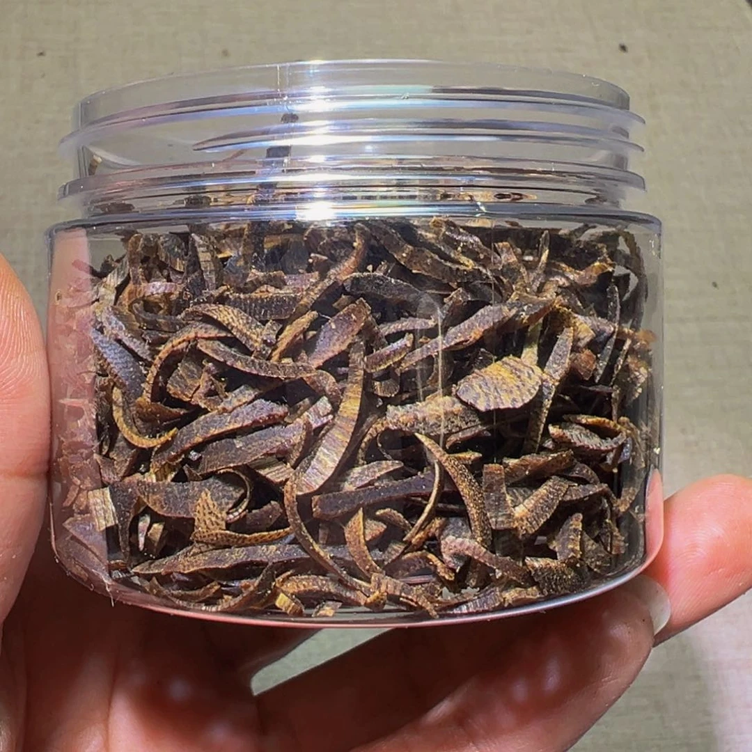 沉香手把件潘*明沉香奇楠白棋沉水包头切丝30克