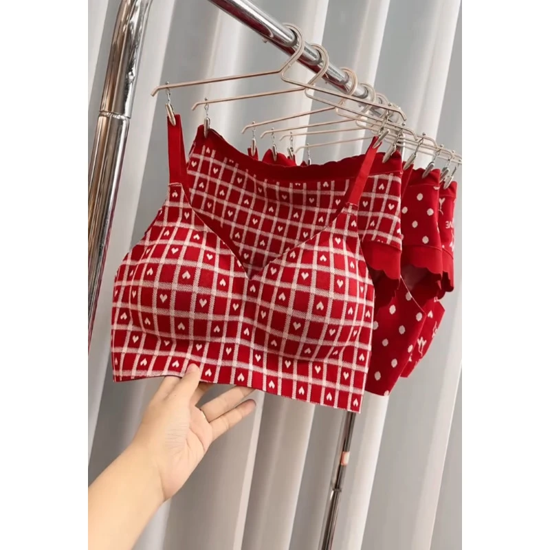 新款鸿运本命年舒适无钢圈内衣女新年大红色婚嫁内衣内裤文胸套装