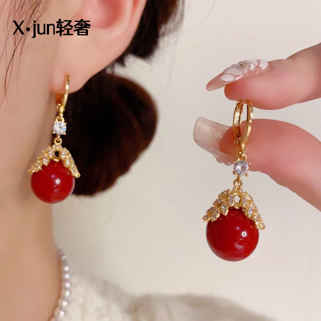 铜合金耳饰 法式复古时尚优雅微镶锆石树叶珍珠耳坠小众轻奢耳扣