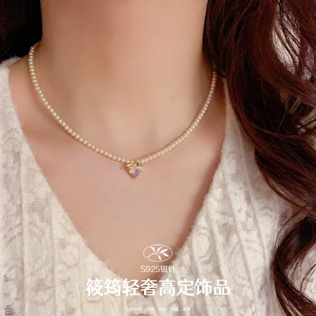 铜合金仿珍珠项链 法式复古爱心项链轻奢高级感气质时尚百搭颈链