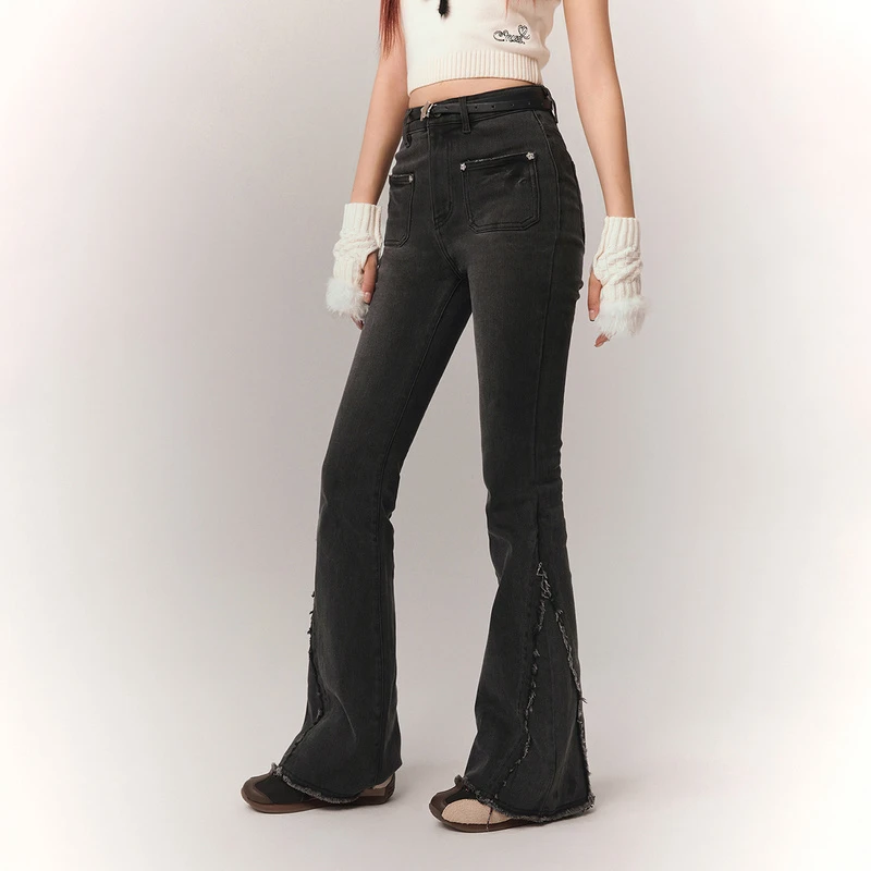 CHUU铆钉造型款水洗磨毛做旧微喇百搭显瘦气质牛仔裤EHFM003J