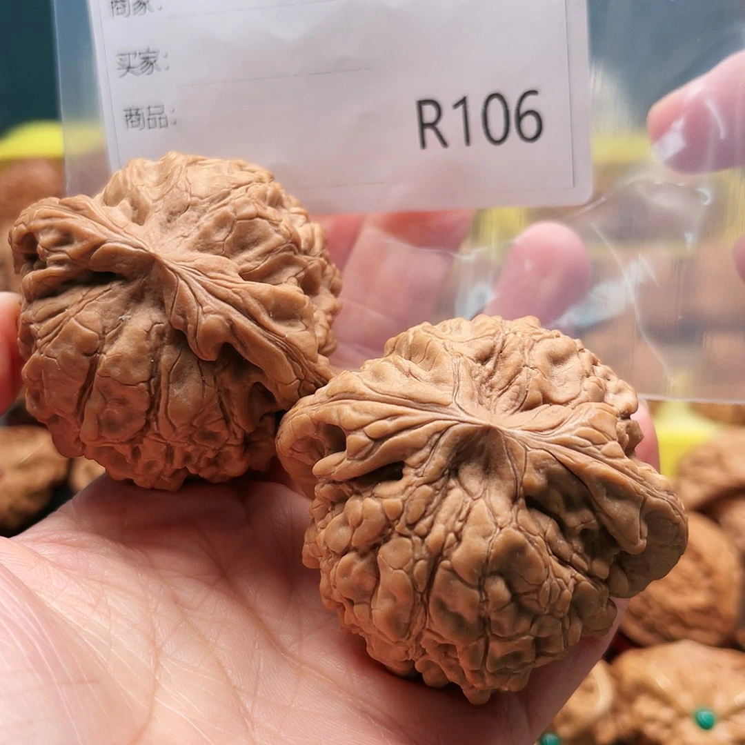 文玩核桃把件爱****文玩核桃