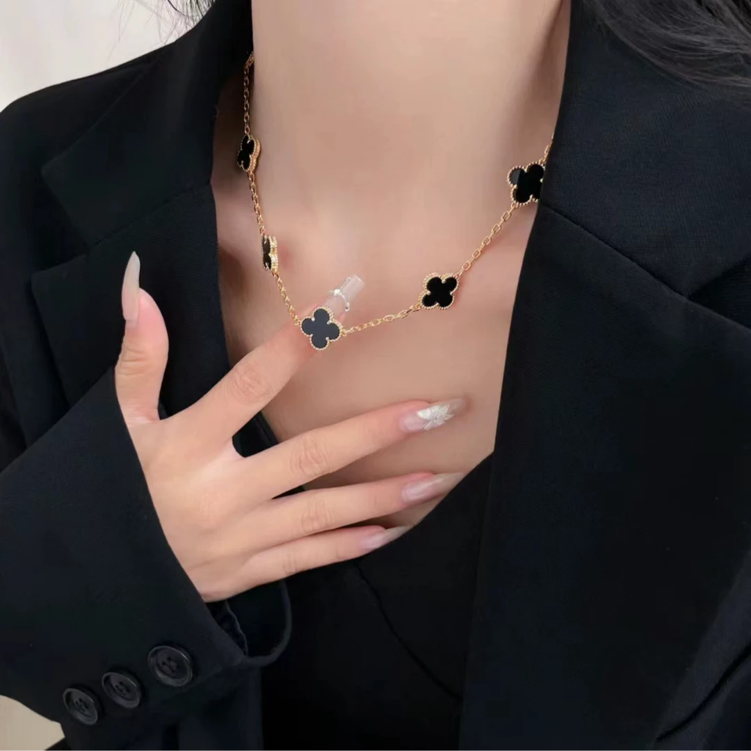 《考拉店》V25 男女款《四叶草10花围巾》气质百搭简约轻奢时尚