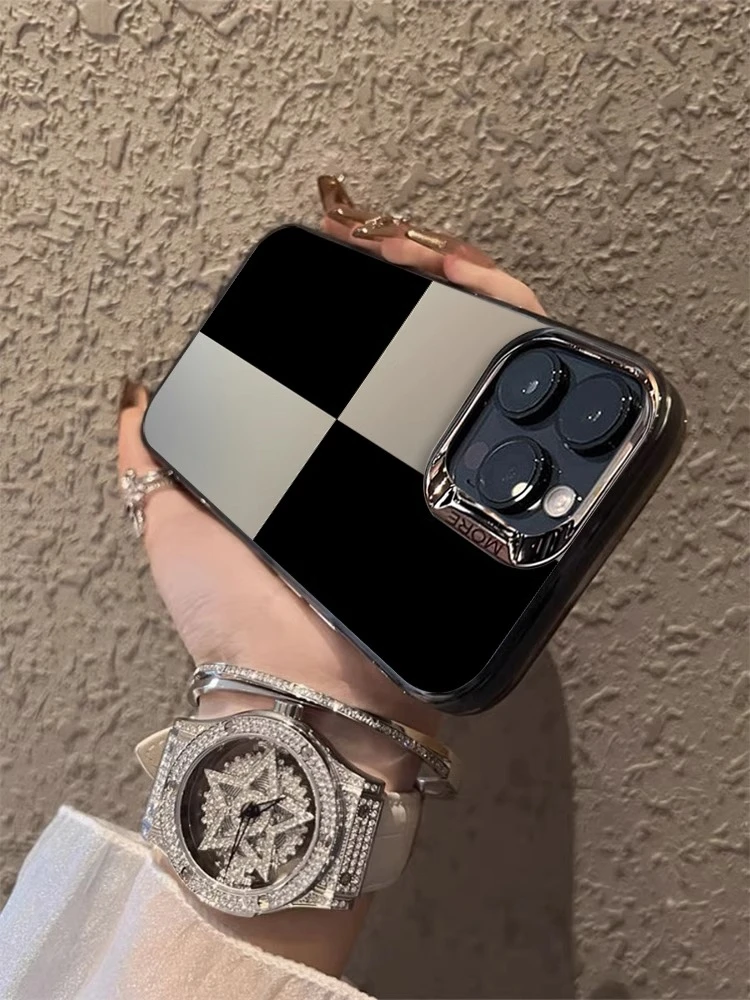 简约黑白格适用苹果17promax手机壳女气质iphone16彩银个性保护套