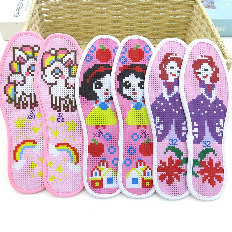 小女孩专用公主款式鞋垫女宝可爱卡通鞋垫十字绣半成品5-12岁