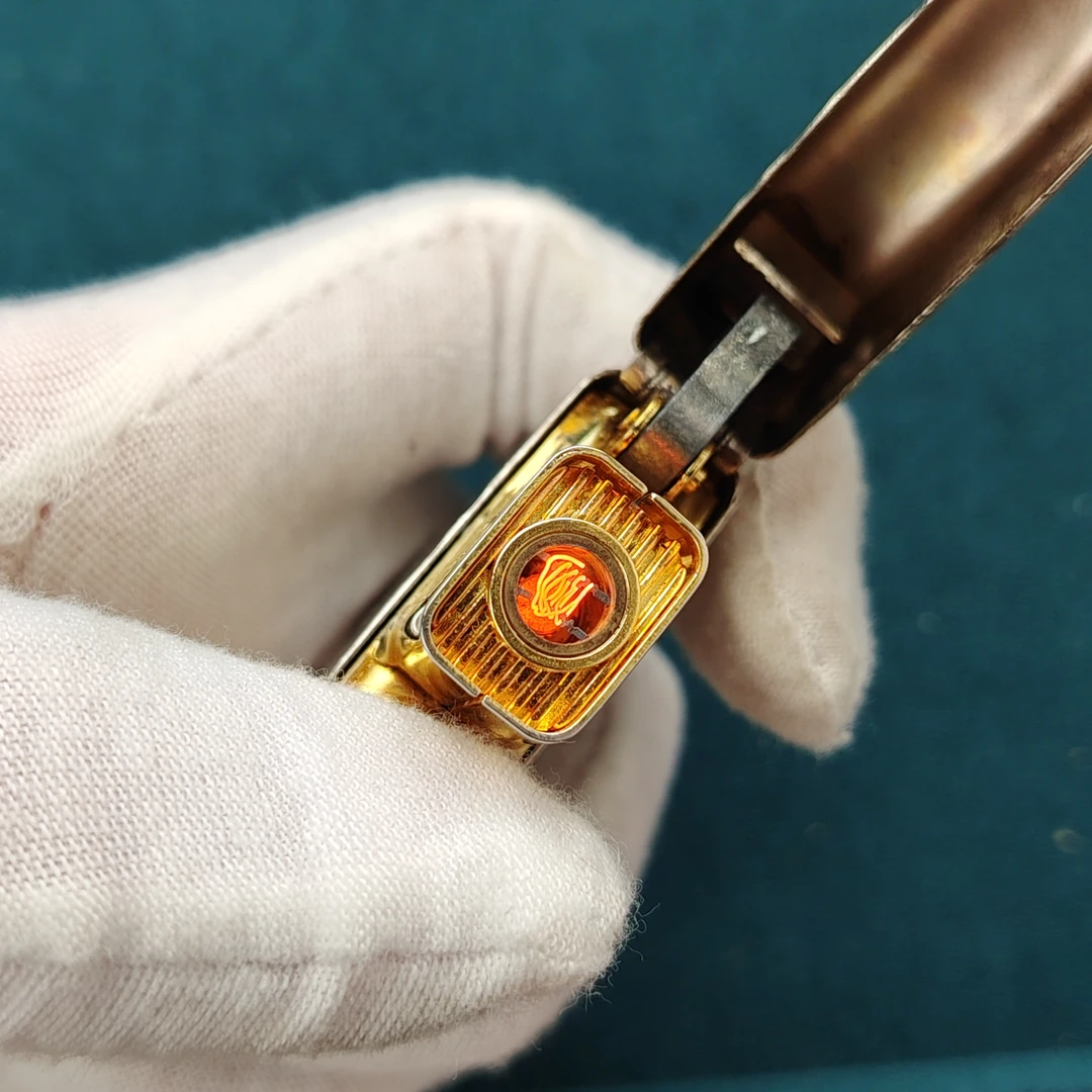 以撒简奢中古充气打火机链接可调火Q81P