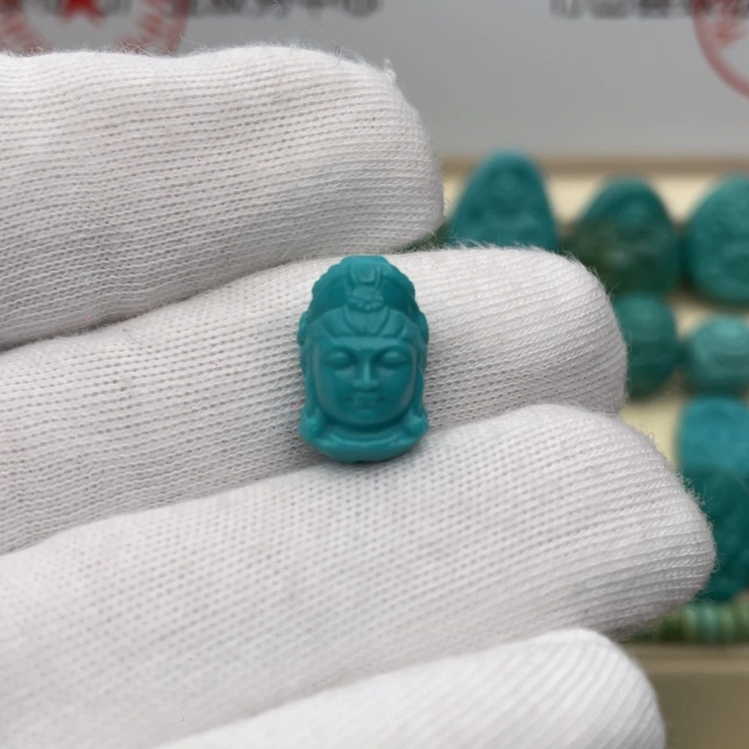 【闪购商品】绿松石颈饰未镶嵌阿***?