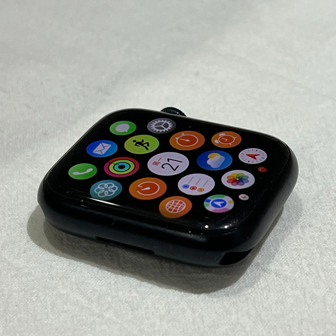 95新 Apple/苹果 SE3 原装 支持定位 苹果手表 WatchSE 适配SE