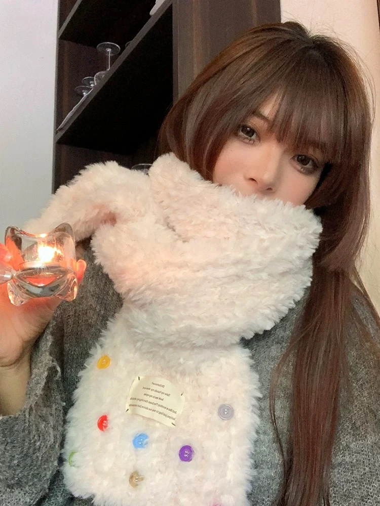 白鹿同款白色新款毛绒围巾女冬季保暖加厚学生百搭洋气围脖毛茸茸