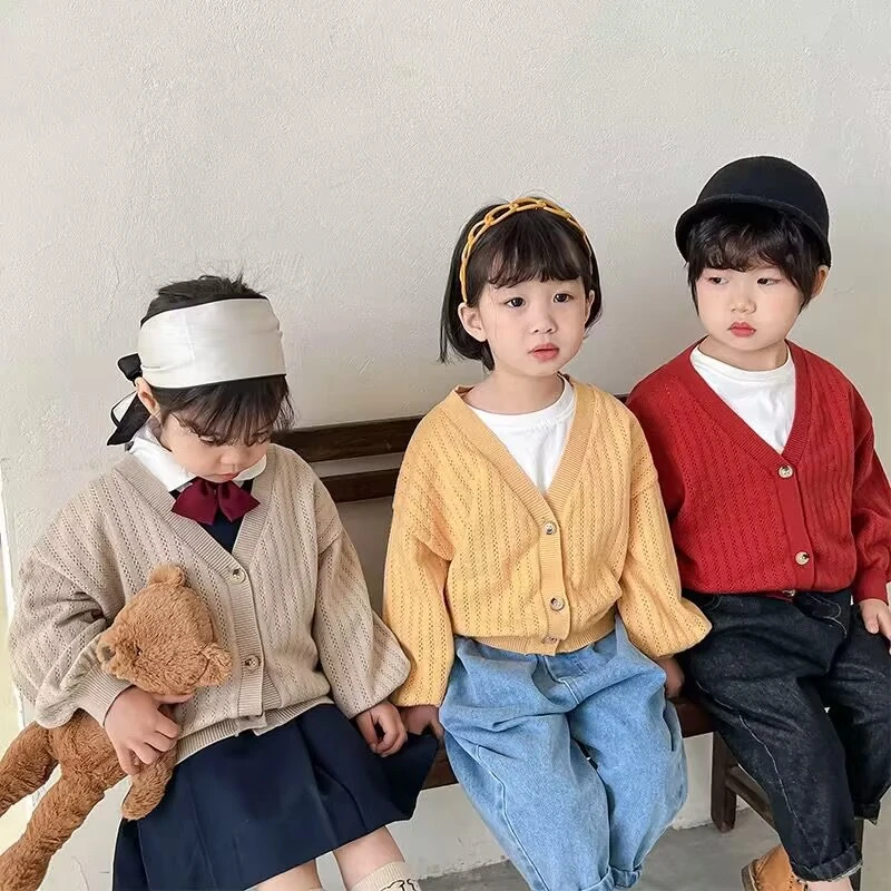 028抖14 春秋季新款女童V领纯色小清新针织开衫 中小童百搭小外套