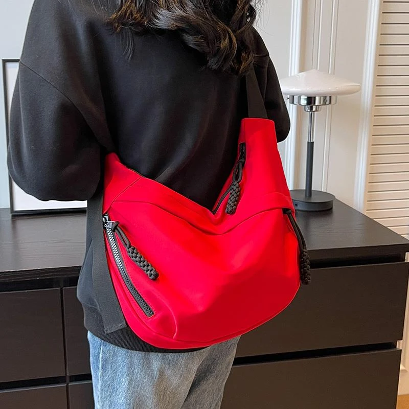 牛津布包包斜挎包女2023新款时尚单肩包大容量斜挎上课通勤饺子包