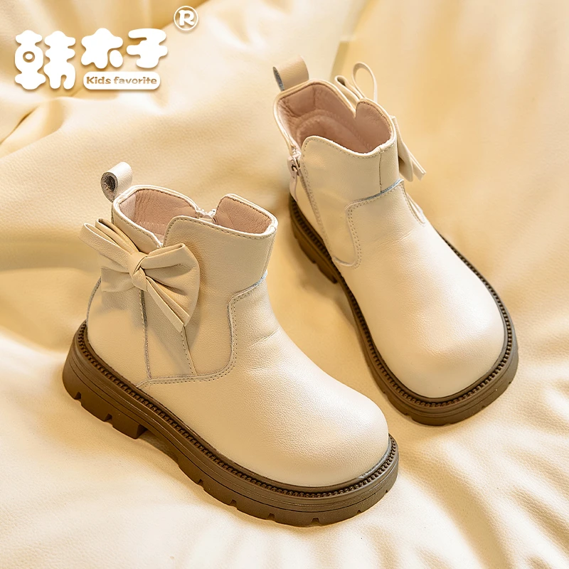 女童靴子儿童公主短靴2024冬季新款女孩加绒宝宝二棉鞋软底马丁靴