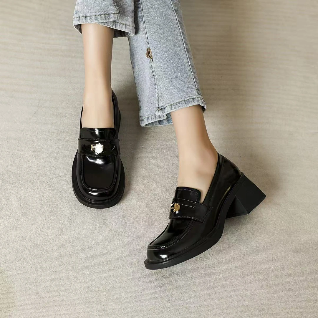 秋冬新款乐福鞋女高跟粗跟一脚蹬复古英伦风