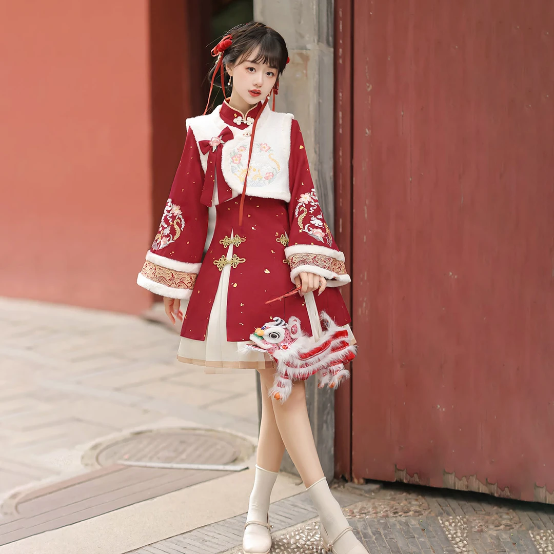 【游龙贺春】龙年汉服女装中国风汉元素马甲连衣裙褶裙套装拜年服