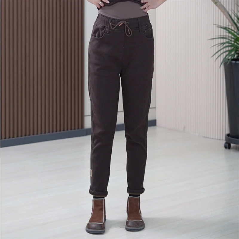 莱卡黑科技加绒牛仔裤女保暖不臃肿显瘦百搭直筒显瘦弹力休闲裤潮