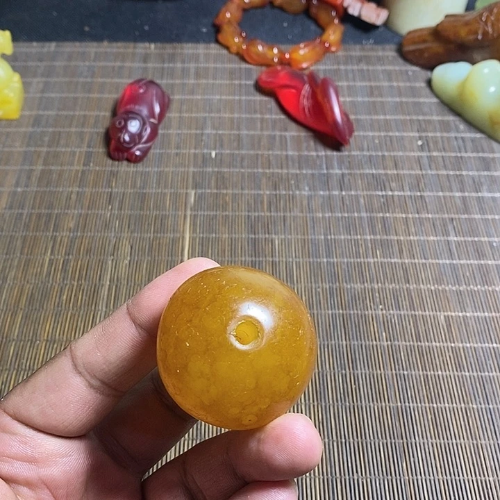 和田玉(糖玉)颈饰未镶嵌