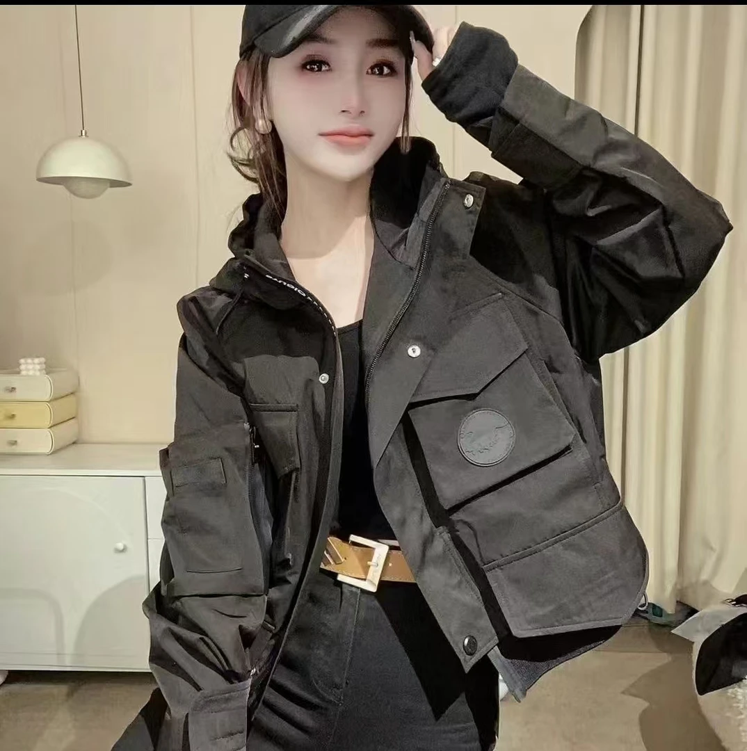 时尚加棉加厚冲锋衣2024冬季新款小个子连帽洋气显瘦休闲短外套女