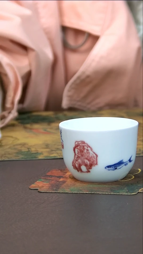 【闪购商品】杯黄娟窑青花釉里红杯