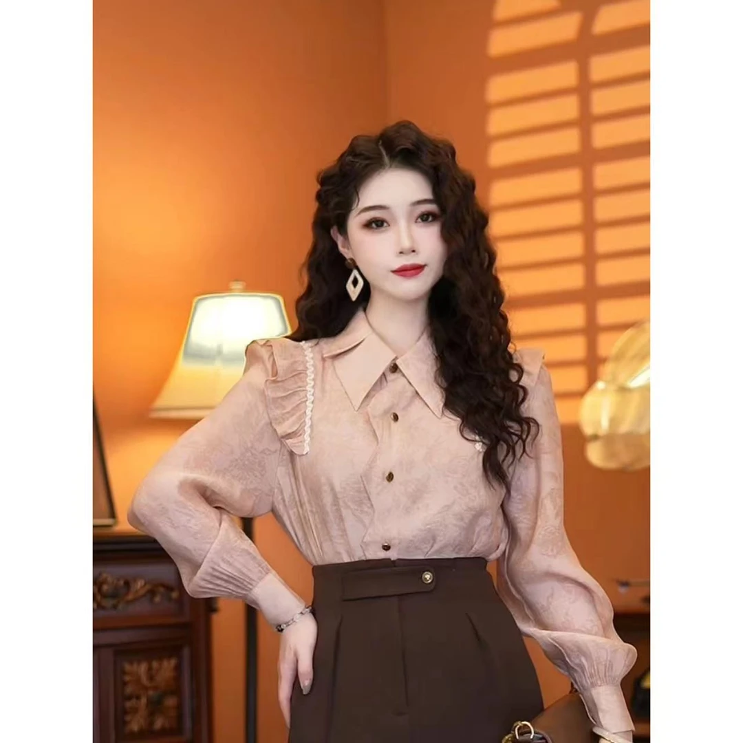 蒋肉肉【主旋律】杏咖色秋季时尚显瘦设计减龄设计师新款上衣00695