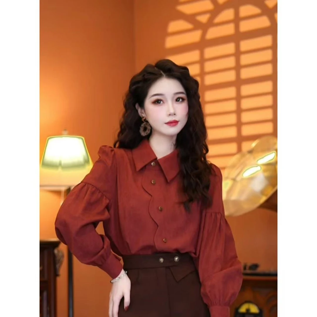 蒋肉肉【红茶】2024秋款简约花瓣门襟设计感加厚衬衫上衣01059