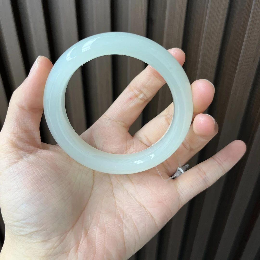 天然和田玉高冰雪花白手镯