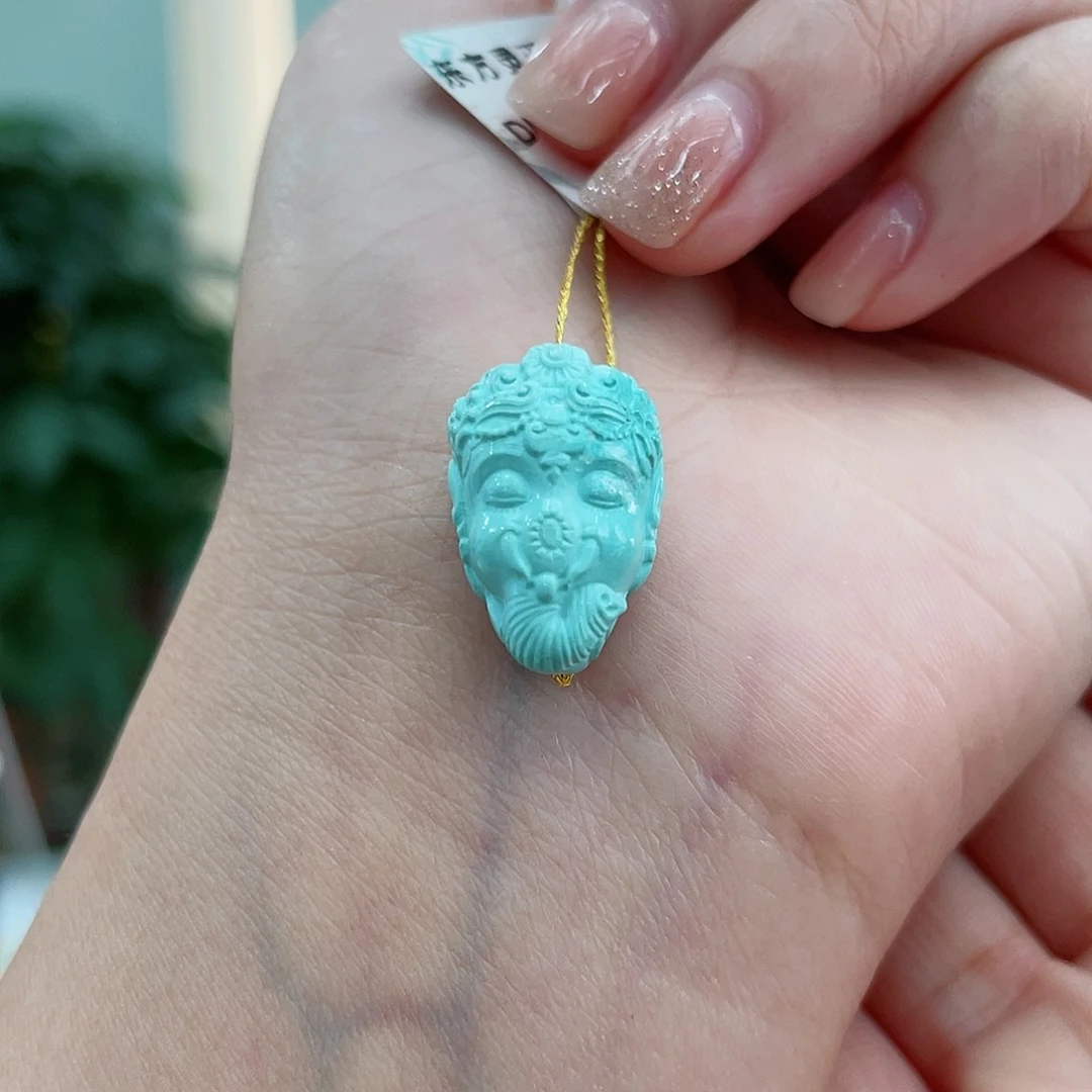 绿松石颈饰未镶嵌