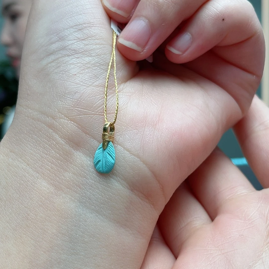 绿松石颈饰未镶嵌